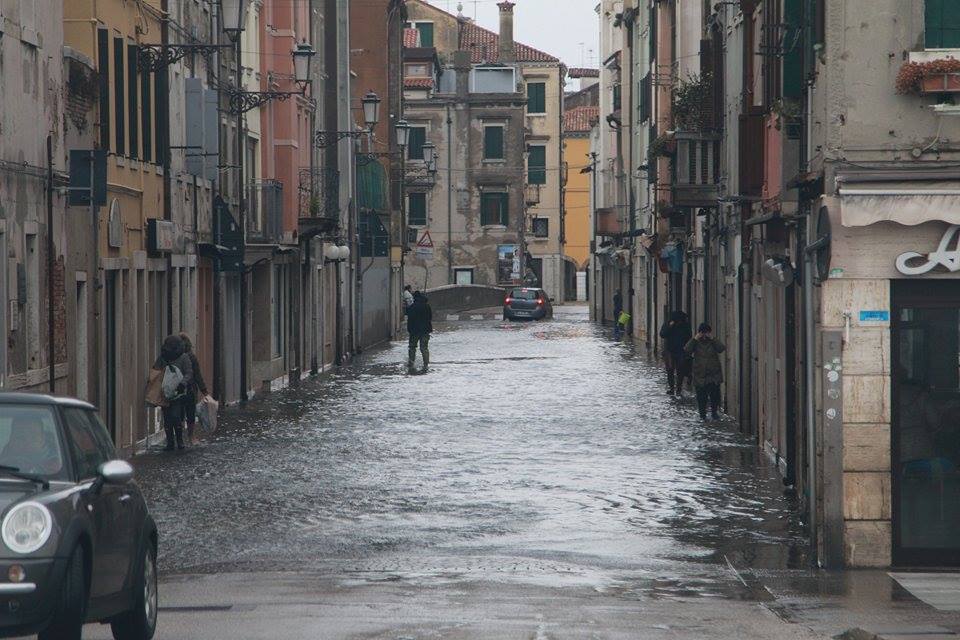 Calle San Giacomo acqua alta