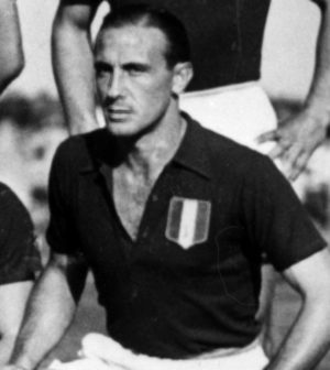 Foto LaPresse Torino/Archivio storico
Storico
anni '40
Torino Calcio
Il Torino Football Club, meglio conosciuto come Torino, è una società calcistica italiana con sede nella città di Torino. Il club odierno, rifondato nel 2005, è la continuazione dello storico sodalizio sorto nel 1906.
nella foto: cinquantenario della tragedia di Torino. La formazione del Grande Torino.VEDIAMO I SEGUENTI CAMPIONI DEL GRANDE TORINO: RIGAMONTI, CASTIGLIANO, MAZZOLA, MENTI, LOIK, FERRARIS II, BACIGALUPO, GREZAR, GABETTO, MAROSO E BALLARIN.
Busta n° 1229/d

Photo LaPresse Turin/Archives historical
Hystory
40's
Turin Football
in the photo: Turin Football